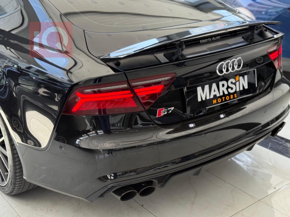 Audi S7